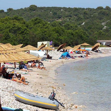 Apartments With A Parking Space Sali, Dugi Otok - 8172 Esterno foto