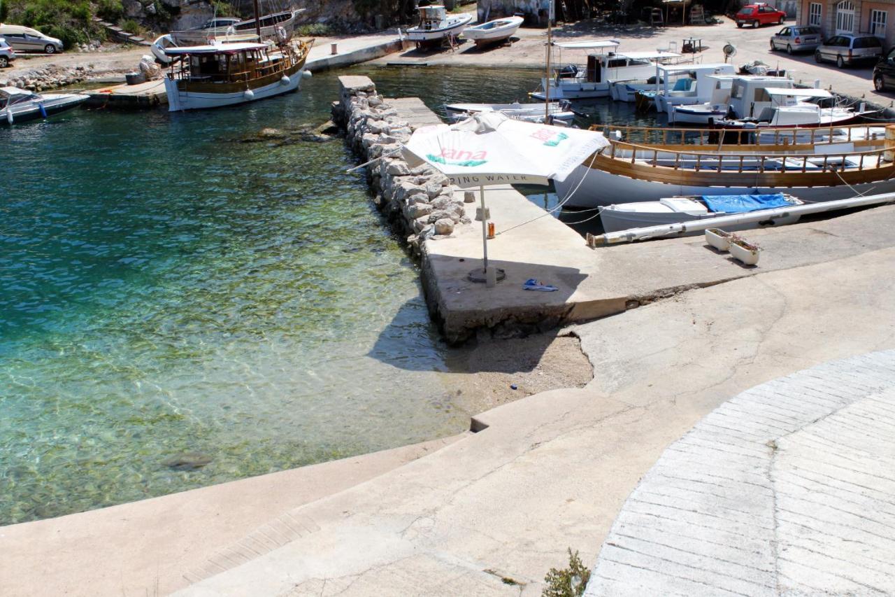Apartments With A Parking Space Sali, Dugi Otok - 8172 Esterno foto