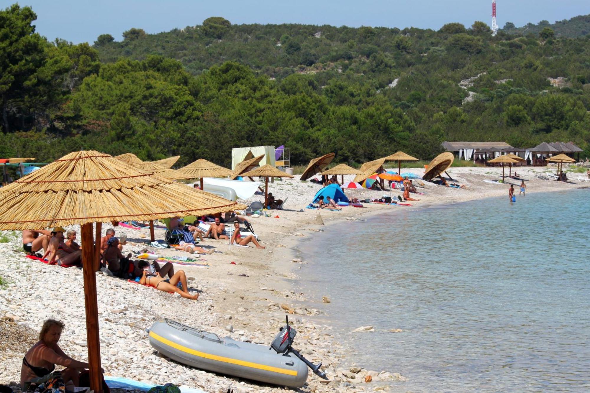 Apartments With A Parking Space Sali, Dugi Otok - 8172 Esterno foto